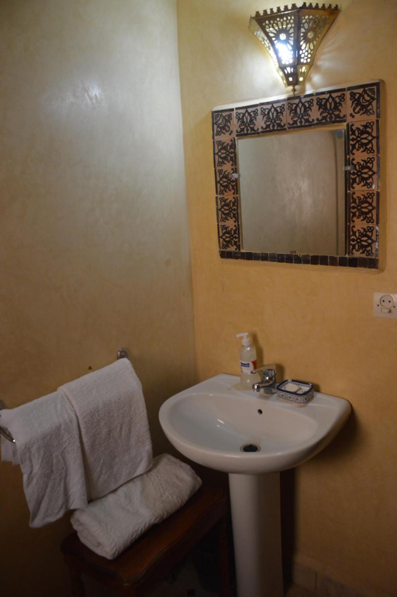 Riad Oumkaltoum Fes Ngoại thất bức ảnh